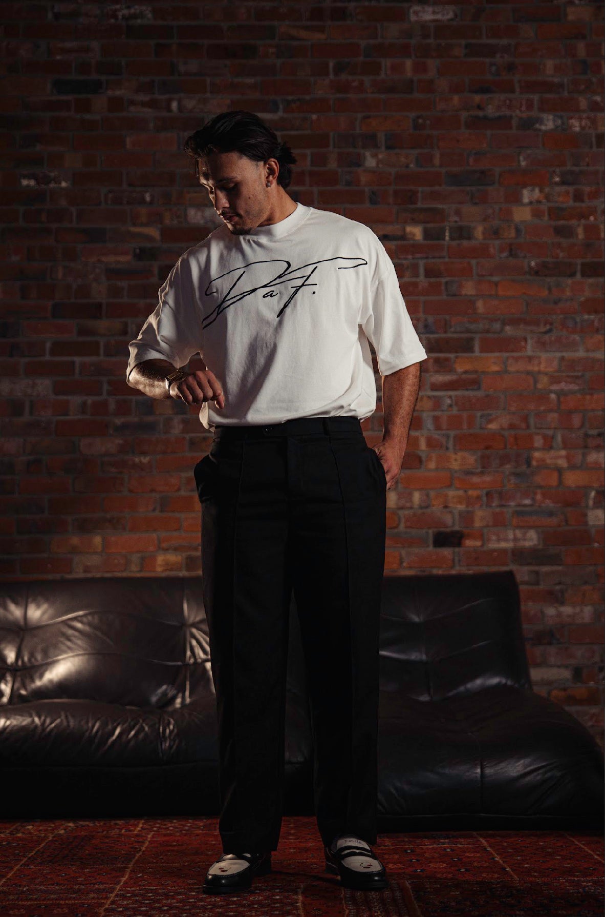 daf oversized white tee